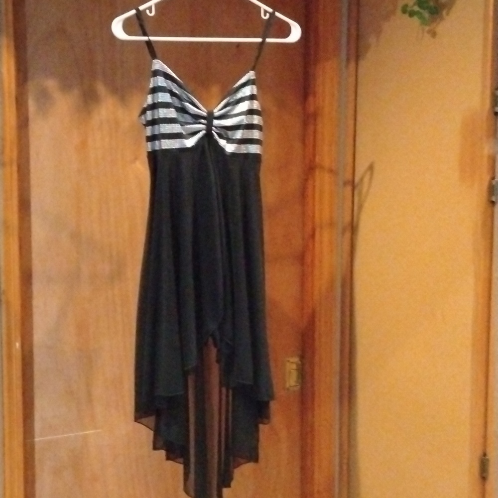 Girls size large dressy dress